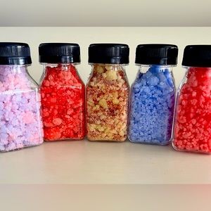 These wax melts are highly potent and will have your home smelling awesome.